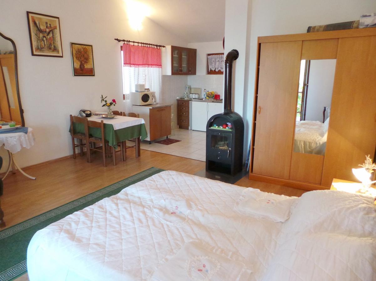 Apartment Snjezana-2 By Interhome Karlobag Δωμάτιο φωτογραφία